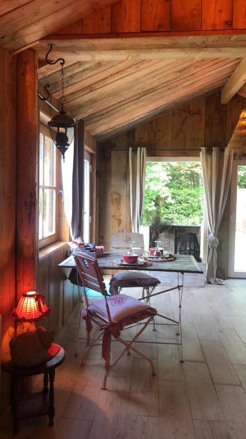 Au Bien-etre A Deux Chalet *