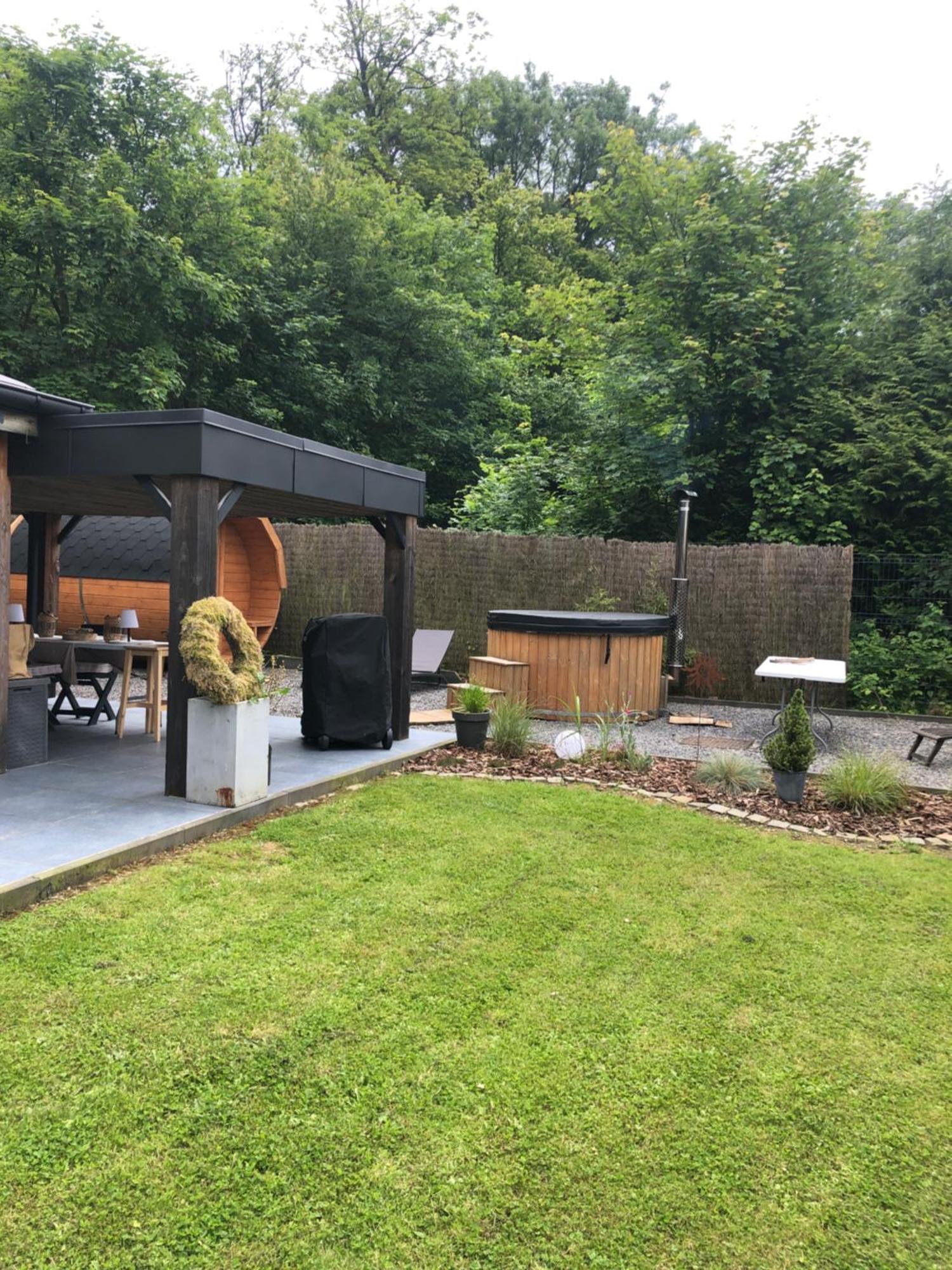Au Bien-etre A Deux Chalet *